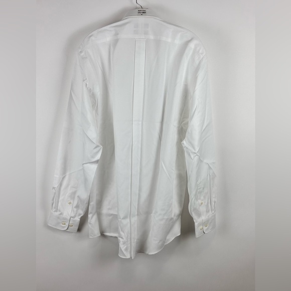 Men's Traditional Fit Non-Iron Casual Button Down Dress Shirt - Picture 5 of 7